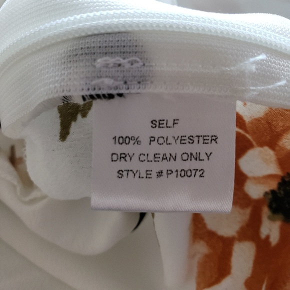 RE:NAMED Ruffled Floral Mini Shorts Size Large - Picture 5 of 7